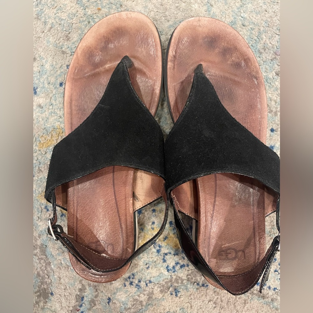 UGG sandals size 9